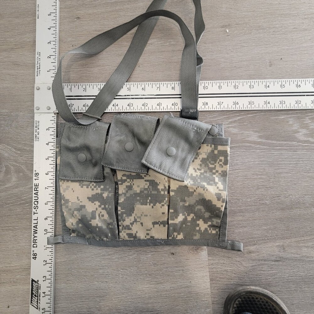 US Army Molle II Bandoleer Ammunition Pouch 8465-01-524-7309